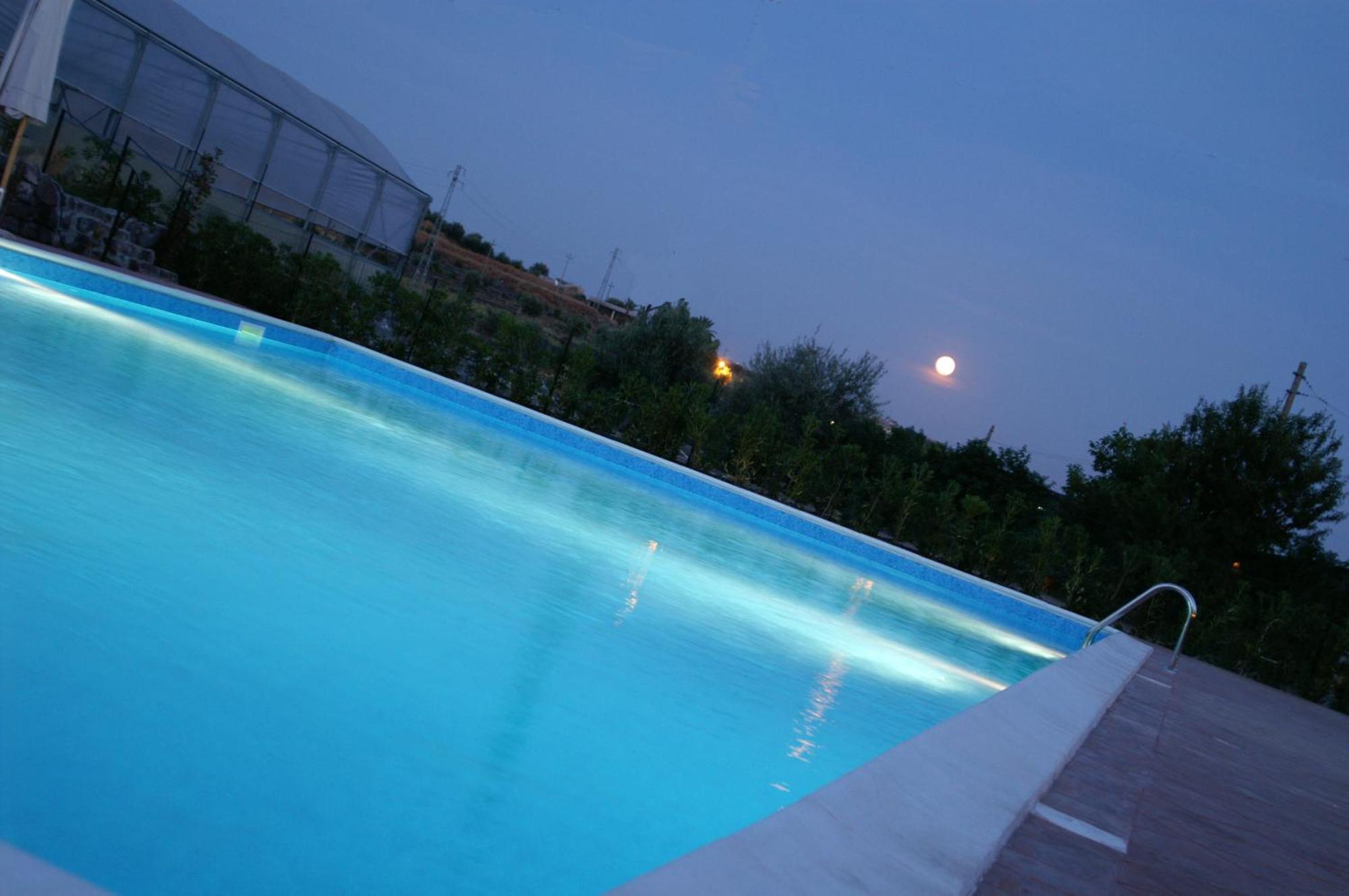 Agriturismo Biologico Corte Aragonese Santa Maria di Licodia المظهر الخارجي الصورة