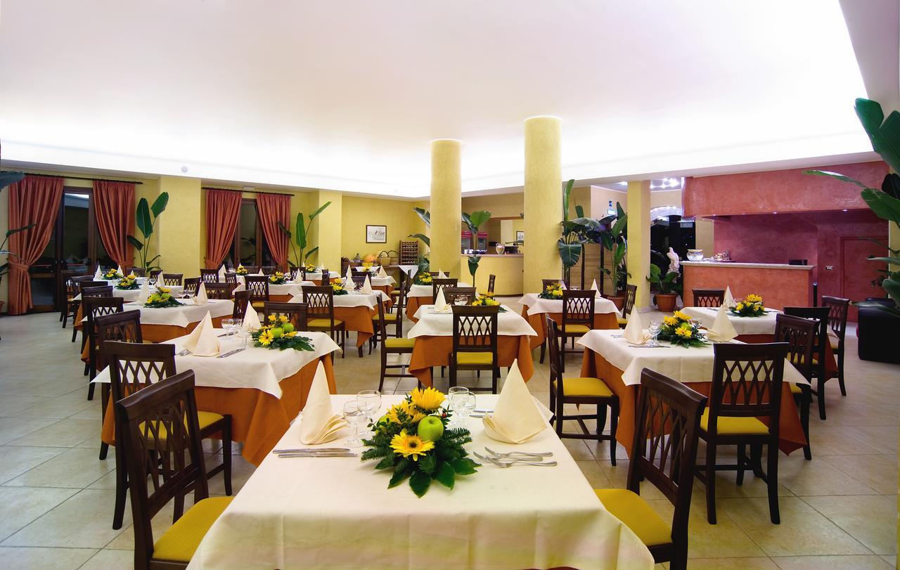Agriturismo Biologico Corte Aragonese Santa Maria di Licodia المظهر الخارجي الصورة