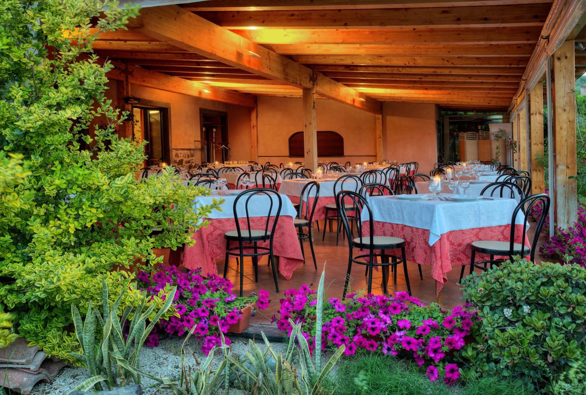 Agriturismo Biologico Corte Aragonese Santa Maria di Licodia المظهر الخارجي الصورة